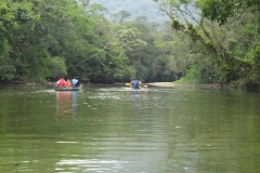 Descontração na subida do rio Jaguareguava.