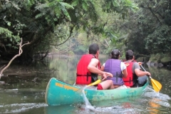 Descendo o rio Jaguareguava.